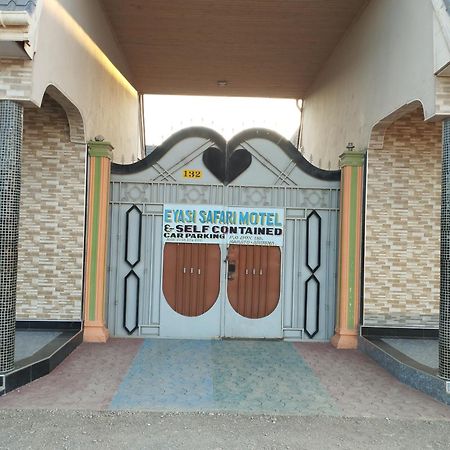 Mangola Lake Eyasi Safari Motel المظهر الخارجي الصورة