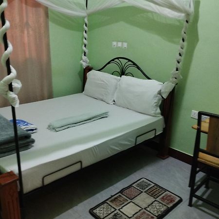 Mangola Lake Eyasi Safari Motel المظهر الخارجي الصورة